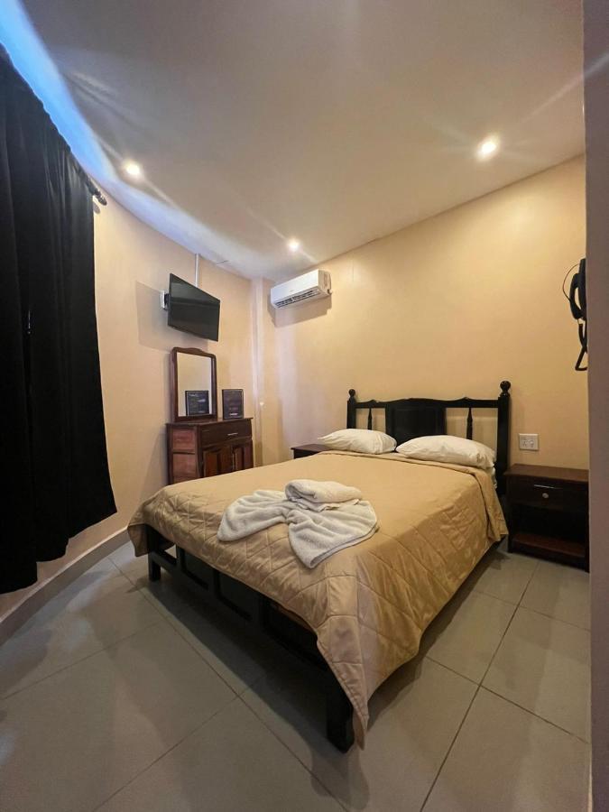 La Cubana Hotel & Suites Colon Zewnętrze zdjęcie